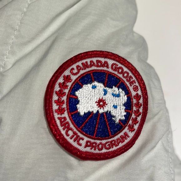 Canada Goose Alliston Lightweight Packable Down Filled Coat Medium - Picture 8 of 17